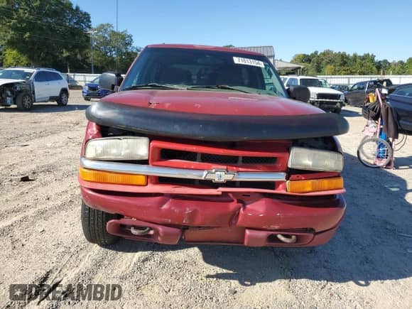 2001 Chevrolet Blazer LS с VIN 1GNCT18W61K145060, выставлен на аукционе Copart как лот 71013154 с пробегом 223 041 миль миль и Списание • Salvage title. История ставок и продаж доступна на DreamBid. Изображение 5.