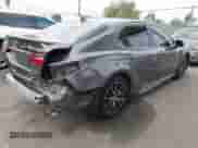 2021 Toyota Camry SE Nightshade z VIN 4T1G11AK8MU536707, wystawiony jako IAAI lot #43329430 z przebiegiem 61 408 mil mil oraz . Historia ofert i sprzedaży dostępna na DreamBid. Obrazek 4.