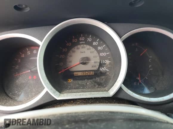 2010 Toyota Tacoma PreRunner z VIN 5TEJU4GN7AZ708023, wystawiony jako Copart lot #84866105 z przebiegiem 195 283 mil mil oraz Szkoda całkowita • Salvage title. Historia ofert i sprzedaży dostępna na DreamBid. Obrazek 9.