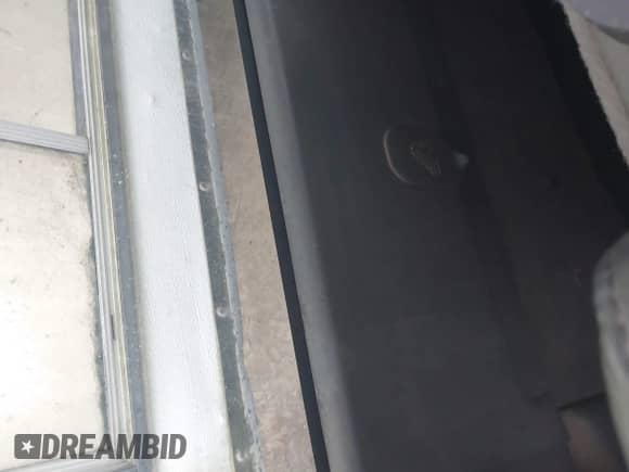 2006 Chevrolet Silverado 1500 Work Truck с VIN 3GCEK14V06G273567, выставлен на аукционе IAAI как лот 42028541 с пробегом 193 399 миль миль и . История ставок и продаж доступна на DreamBid. Изображение 8.