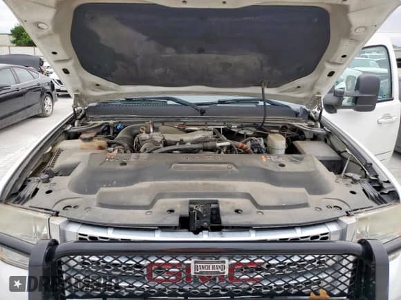 2013 GMC Sierra 1500 with VIN 1GT111E84DF176123, listed as a Copart auction lot 59797415 with 123,391 mi miles and Clean title. Bid and sale history available at DreamBid. Image 11.