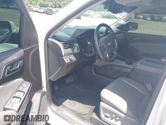 2016 Chevrolet Tahoe LT z VIN 1GNSCBKC2GR410752, wystawiony jako IAAI lot #42638570 z przebiegiem 150 179 mil mil oraz . Historia ofert i sprzedaży dostępna na DreamBid. Obrazek 20.