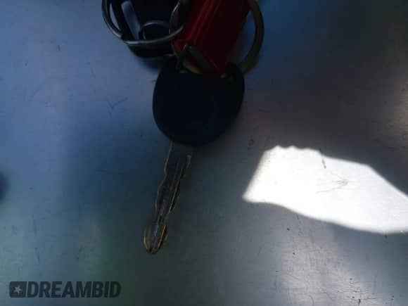 2000 Cadillac Escalade with VIN 1GYEK63R8YR206066, listed as a IAAI auction lot 42902917 with 153,790 mi miles and . Bid and sale history available at DreamBid. Image 11.