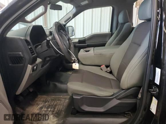 2017 Ford F-150 XL с VIN 1FTMF1EF7HFB31745, выставлен на аукционе Copart как лот 56394035 с пробегом 57 001 миль миль и Списание • Salvage title. История ставок и продаж доступна на DreamBid. Изображение 7.