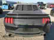 2019 Ford Mustang EcoBoost z VIN 1FA6P8TH9K5193699, wystawiony jako Copart lot #81154995 z przebiegiem 122 108 mil mil oraz Szkoda całkowita • Salvage title. Historia ofert i sprzedaży dostępna na DreamBid. Obrazek 6.