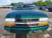 2000 Chevrolet S-10 LS with VIN 1GCCS19W0Y8194496, listed as a Copart auction lot 57460035 with Not provided miles and Salvage title. Bid and sale history available at DreamBid. Image 5.