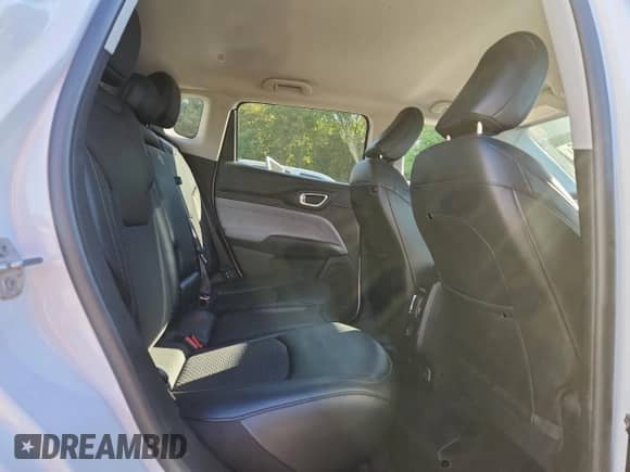 2022 Jeep Compass Latitude with VIN 3C4NJCBB9NT138276, listed as a Copart auction lot 85752985 with 58,022 mi miles and Salvage title. Bid and sale history available at DreamBid. Image 11.