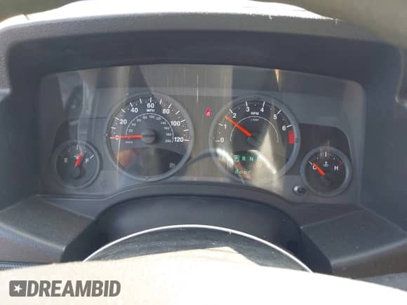 2008 Jeep Compass Sport с VIN 1J8FT47008D789312, выставлен на аукционе IAAI как лот 42984269 с пробегом 125 557 миль миль и . История ставок и продаж доступна на DreamBid. Изображение 7.