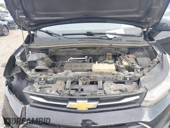 2017 Chevrolet Trax LT z VIN 3GNCJPSB7HL290616, wystawiony jako IAAI lot #43080564 z przebiegiem 131 757 mil mil oraz . Historia ofert i sprzedaży dostępna na DreamBid. Obrazek 10.