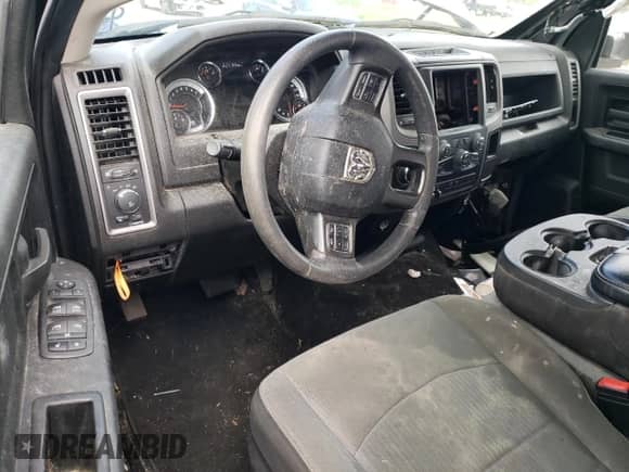 2022 Ram 1500 Tradesman z VIN 3C6RR7KTXNG284681, wystawiony jako Copart lot #58695485 z przebiegiem 67 612 mil mil oraz Szkoda całkowita • Salvage title. Historia ofert i sprzedaży dostępna na DreamBid. Obrazek 8.