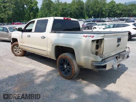 2014 Chevrolet Silverado 1500 LT z VIN 3GCUKREC3EG137228, wystawiony jako IAAI lot #42484505 z przebiegiem 153 954 mil mil oraz . Historia ofert i sprzedaży dostępna na DreamBid. Obrazek 3.
