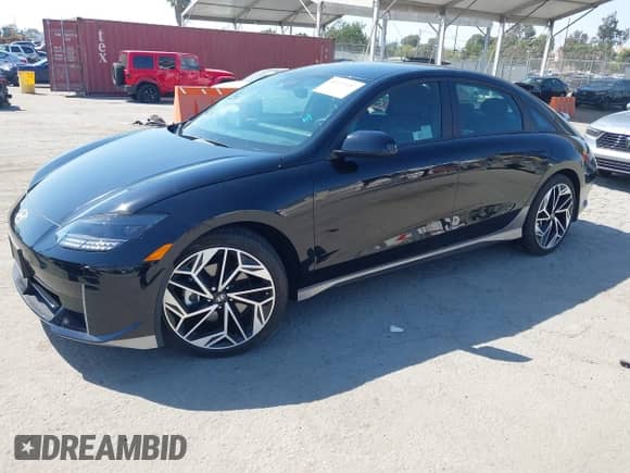 2024 Hyundai Ioniq 6 SEL с VIN KMHM34AA0RA066803, выставлен на аукционе IAAI как лот 43117137 с пробегом 12 302 миль миль и . История ставок и продаж доступна на DreamBid. Изображение 23.