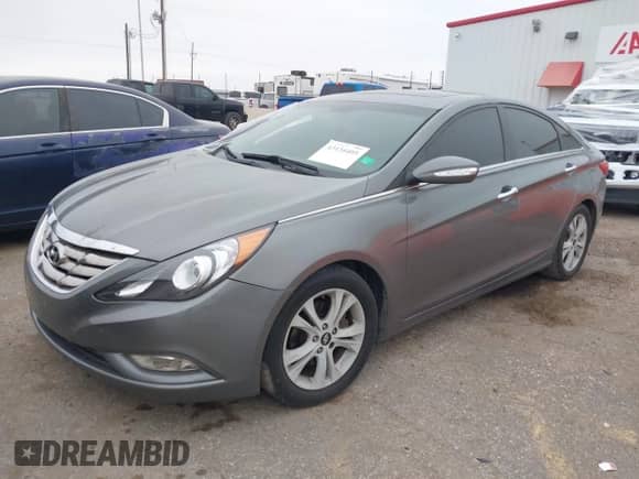 2011 Hyundai Sonata SE с VIN 5NPEC4AC2BH060946, выставлен на аукционе IAAI как лот 43134405 с пробегом 226 457 миль миль и . История ставок и продаж доступна на DreamBid. Изображение 2.
