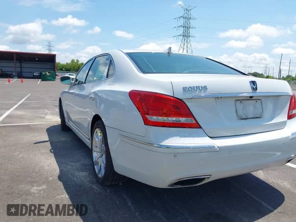 2013 Hyundai Equus Signature с VIN KMHGH4JH9DU070688, выставлен на аукционе IAAI как лот 42706570 с пробегом 116 305 миль миль и . История ставок и продаж доступна на DreamBid. Изображение 3.