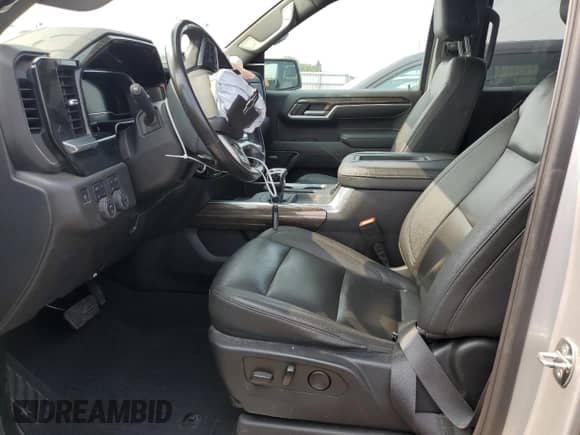 2022 Chevrolet Silverado 1500 RST z VIN 3GCUDEET4NG585626, wystawiony jako Copart lot #58812515 z przebiegiem 52 291 mil mil oraz Szkoda całkowita • Salvage title. Historia ofert i sprzedaży dostępna na DreamBid. Obrazek 7.