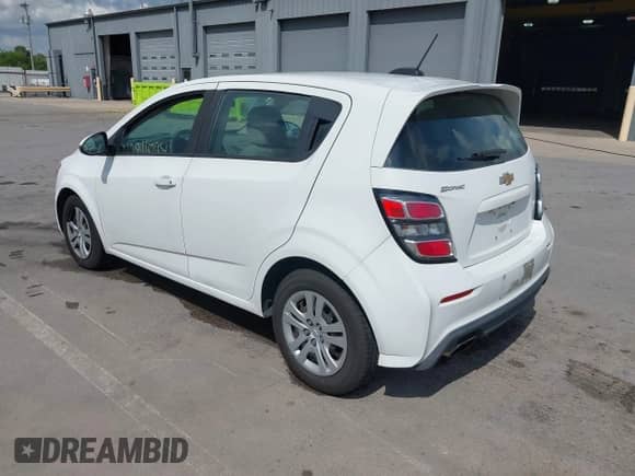 2017 Chevrolet Sonic LT с VIN 1G1JG6SH1H4167552, выставлен на аукционе IAAI как лот 42811894 с пробегом 84 771 миль миль и . История ставок и продаж доступна на DreamBid. Изображение 3.