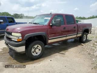 2002 Chevrolet Silverado 2500HD LS с VIN 1GCHK23U42F249506, выставлен на аукционе Copart как лот 56719635 с пробегом 207 891 миль миль и Списание • Salvage title. История ставок и продаж доступна на DreamBid. Изображение 1.