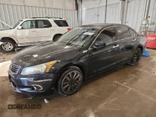 2009 Honda Accord EX-L z VIN 1HGCP368X9A015380, wystawiony jako Copart lot #85553725 z przebiegiem 96 927 mil mil oraz Czysty tytuł • Clean title. Historia ofert i sprzedaży dostępna na DreamBid. Obrazek 1.