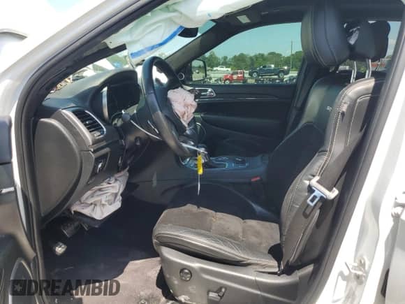 2017 Jeep Grand Cherokee SRT z VIN 1C4RJFDJXHC738652, wystawiony jako Copart lot #61984665 z przebiegiem 108 202 mil mil oraz Szkoda całkowita • Salvage title. Historia ofert i sprzedaży dostępna na DreamBid. Obrazek 7.