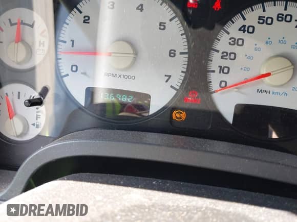 2004 Dodge 1500 SLT with VIN 1D7HU18N34J234510, listed as a IAAI auction lot 42692560 with 136,982 mi miles and . Bid and sale history available at DreamBid. Image 7.