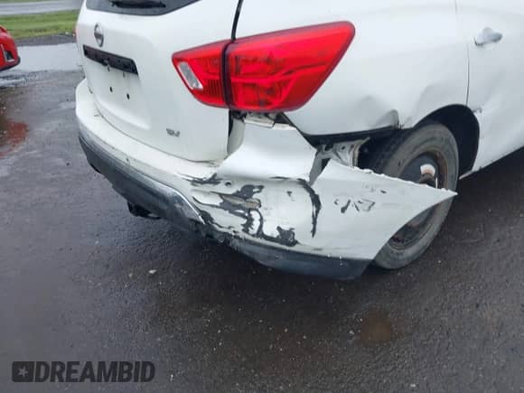 2017 Nissan Pathfinder SV with VIN 5N1DR2MN3HC625541, listed as a IAAI auction lot 42372722 with 225,329 mi miles and . Bid and sale history available at DreamBid. Image 6.