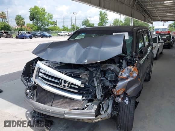 2014 Honda Pilot EX with VIN 5FNYF3H46EB024208, listed as a IAAI auction lot 42352992 with 228,058 mi miles and . Bid and sale history available at DreamBid. Image 6.