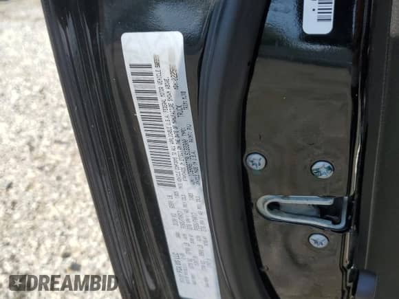 2020 Ram 1500 SLT z VIN 1C6RR6TT9LS133300, wystawiony jako Copart lot #80523955 z przebiegiem 139 085 mil mil oraz Szkoda całkowita • Salvage title. Historia ofert i sprzedaży dostępna na DreamBid. Obrazek 13.