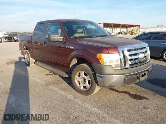 2009 Ford F-150 XL z VIN 1FTPW12VX9KC26771, wystawiony jako IAAI lot #43487407 z przebiegiem 336 392 mil mil oraz . Historia ofert i sprzedaży dostępna na DreamBid. Obrazek 1.
