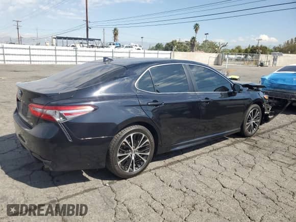 2019 Toyota Camry SE z VIN 4T1B11HK3KU166036, wystawiony jako Copart lot #83827125 z przebiegiem 131 811 mil mil oraz Szkoda całkowita • Salvage title. Historia ofert i sprzedaży dostępna na DreamBid. Obrazek 3.
