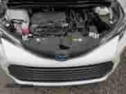 2025 Toyota Sienna XLE z VIN 5TDYRKEC6SS240824, wystawiony jako Copart lot #80746115 z przebiegiem 8 891 mil mil oraz Szkoda całkowita • Salvage title. Historia ofert i sprzedaży dostępna na DreamBid. Obrazek 12.