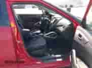 2013 Hyundai Veloster w/Black Int z VIN KMHTC6AD4DU101917, wystawiony jako IAAI lot #43406444 z przebiegiem 124 547 mil mil oraz . Historia ofert i sprzedaży dostępna na DreamBid. Obrazek 5.