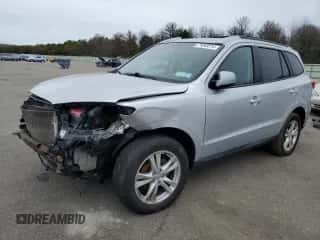 2010 Hyundai Santa Fe SE с VIN 5NMSHDAG4AH355405, выставлен на аукционе Copart как лот 71843314 с пробегом 239 519 миль миль и Списание • Salvage title. История ставок и продаж доступна на DreamBid. Изображение 1.