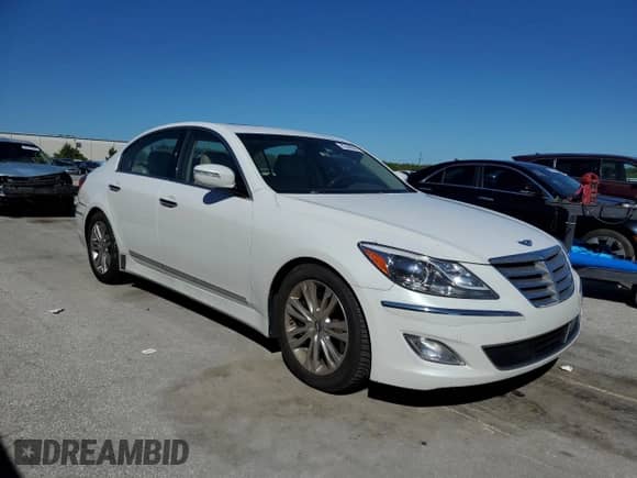 2012 Hyundai Genesis 4.6L z VIN KMHGC4DF1CU204536, wystawiony jako Copart lot #82448945 z przebiegiem 49 923 mil mil oraz Szkoda całkowita • Salvage title. Historia ofert i sprzedaży dostępna na DreamBid. Obrazek 4.