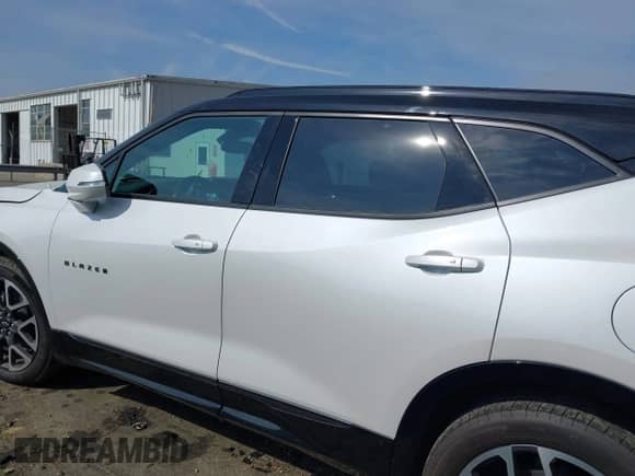 2024 Chevrolet Blazer RS with VIN 3GNKBKRSXRS143036, listed as a IAAI auction lot 42117715 with 16,093 mi miles and . Bid and sale history available at DreamBid. Image 14.