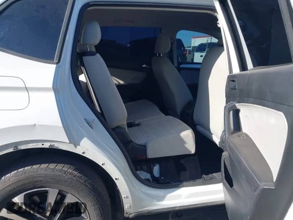 2023 Volkswagen Tiguan S с VIN 3VVRB7AX3PM065181, выставлен на аукционе IAAI как лот 42419081 с пробегом 32 495 миль миль и . История ставок и продаж доступна на DreamBid. Изображение 8.