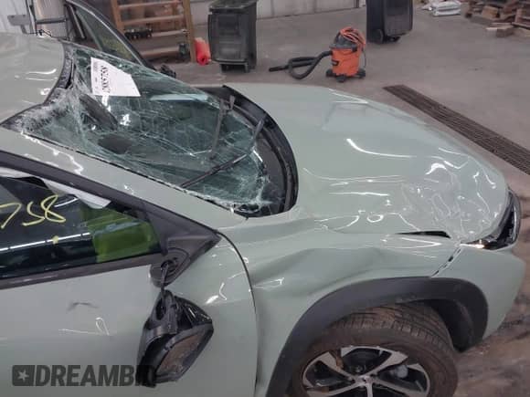 2024 Chevrolet Trax 1RS с VIN KL77LGE25RC096984, выставлен на аукционе IAAI как лот 42885758 с пробегом 11 153 миль миль и . История ставок и продаж доступна на DreamBid. Изображение 6.