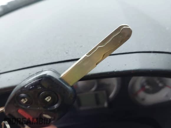 2011 Honda Pilot EX with VIN 5FNYF3H45BB039441, listed as a IAAI auction lot 42628670 with 192,023 mi miles and . Bid and sale history available at DreamBid. Image 11.