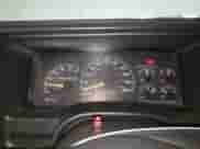 1999 Chevrolet Suburban z VIN 1GNGK26J2XJ333199, wystawiony jako Copart lot #88689555 z przebiegiem 251 752 mil mil oraz Szkoda całkowita • Salvage title. Historia ofert i sprzedaży dostępna na DreamBid. Obrazek 9.