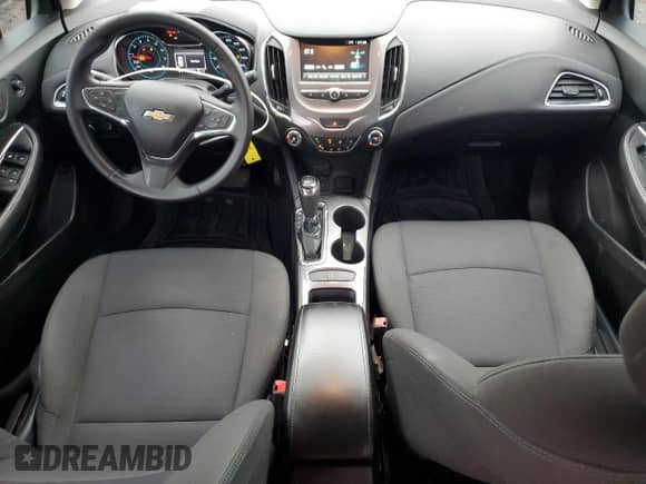 2018 Chevrolet Cruze LT с VIN 1G1BE5SMXJ7164378, выставлен на аукционе Copart как лот 83848465 с пробегом 145 609 миль миль и Списание • Salvage title. История ставок и продаж доступна на DreamBid. Изображение 8.