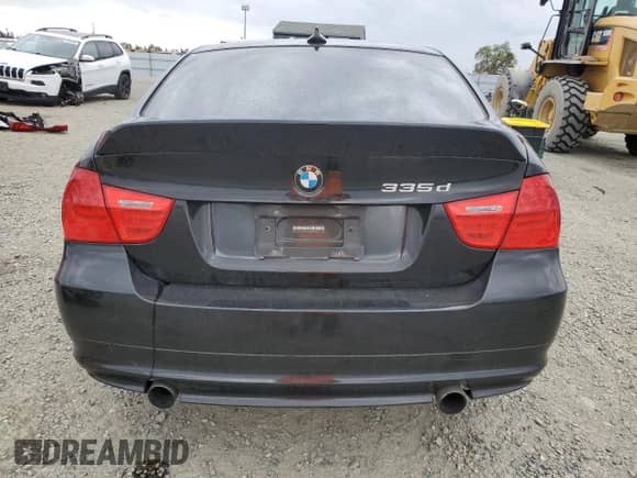 2010 BMW 3 Series 335d с VIN WBAPN7C54AA778620, выставлен на аукционе Copart как лот 48547995 с пробегом 90 684 миль миль и Списание • Salvage title. История ставок и продаж доступна на DreamBid. Изображение 6.