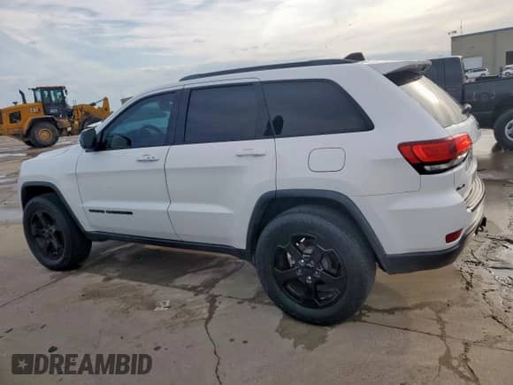 2018 Jeep Grand Cherokee Laredo with VIN 1C4RJFAG0JC391539, listed as a Copart auction lot 59133275 with 230,320 mi miles and Clean title. Bid and sale history available at DreamBid. Image 2.