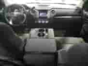 2019 Toyota Tundra SR с VIN 5TFUM5F1XKX083627, выставлен на аукционе Copart как лот 67292995 с пробегом 88 481 миль миль и Списание • Salvage title. История ставок и продаж доступна на DreamBid. Изображение 8.