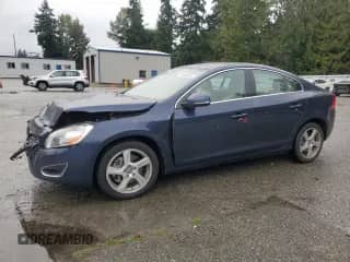 2013 Volvo S60 T5 с VIN YV1612FH3D2202495, выставлен на аукционе Copart как лот 81926815 с пробегом 91 364 миль миль и Чистый • Clean title. История ставок и продаж доступна на DreamBid. Изображение 1.