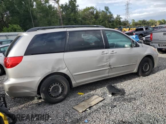 2009 Toyota Sienna CE с VIN 5TDZK23C69S239002, выставлен на аукционе Copart как лот 84813675 с пробегом 199 799 миль миль и На запчасти • Non repairable. История ставок и продаж доступна на DreamBid. Изображение 3.