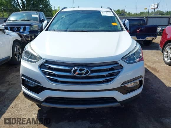 2018 Hyundai Santa Fe 2.4L with VIN 5XYZU3LB9JG565403, listed as a IAAI auction lot 43121028 with 54,350 mi miles and . Bid and sale history available at DreamBid. Image 12.
