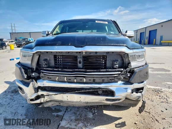 2020 Ram 1500 Laramie z VIN 1C6SRFJM7LN250529, wystawiony jako Copart lot #62525905 z przebiegiem 97 707 mil mil oraz Szkoda całkowita • Salvage title. Historia ofert i sprzedaży dostępna na DreamBid. Obrazek 5.