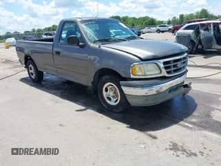 2002 Ford F-150 XL с VIN 1FTRF17212NB59151, выставлен на аукционе IAAI как лот 42634086 с пробегом Не указан миль и . История ставок и продаж доступна на DreamBid. Изображение 1.