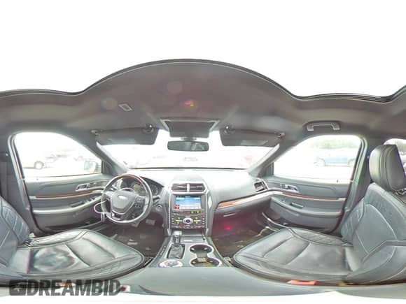 2018 Ford Explorer Platinum с VIN 1FM5K8HT5JGC80743, выставлен на аукционе Copart как лот 61615395 с пробегом 133 684 миль миль и Списание • Salvage title. История ставок и продаж доступна на DreamBid. Изображение 16.
