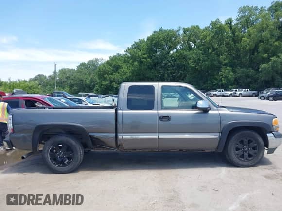 2002 GMC Sierra 1500 SLE с VIN 2GTEC19T521123624, выставлен на аукционе IAAI как лот 42567669 с пробегом 264 545 миль миль и . История ставок и продаж доступна на DreamBid. Изображение 14.