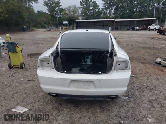 2012 Dodge Charger RT Plus с VIN 2C3CDXCT6CH163532, выставлен на аукционе IAAI как лот 43296614 с пробегом Не указан миль и . История ставок и продаж доступна на DreamBid. Изображение 16.